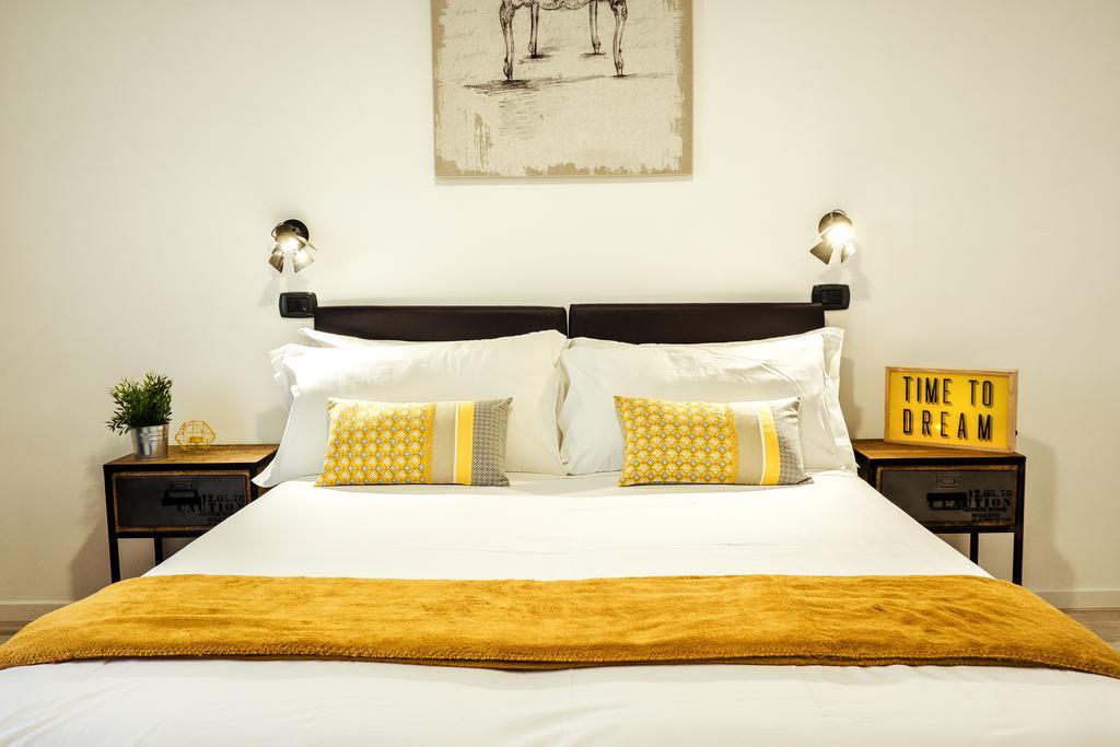 Bmga L Stylish Industrial Termini Apartment โรม ภายนอก รูปภาพ
